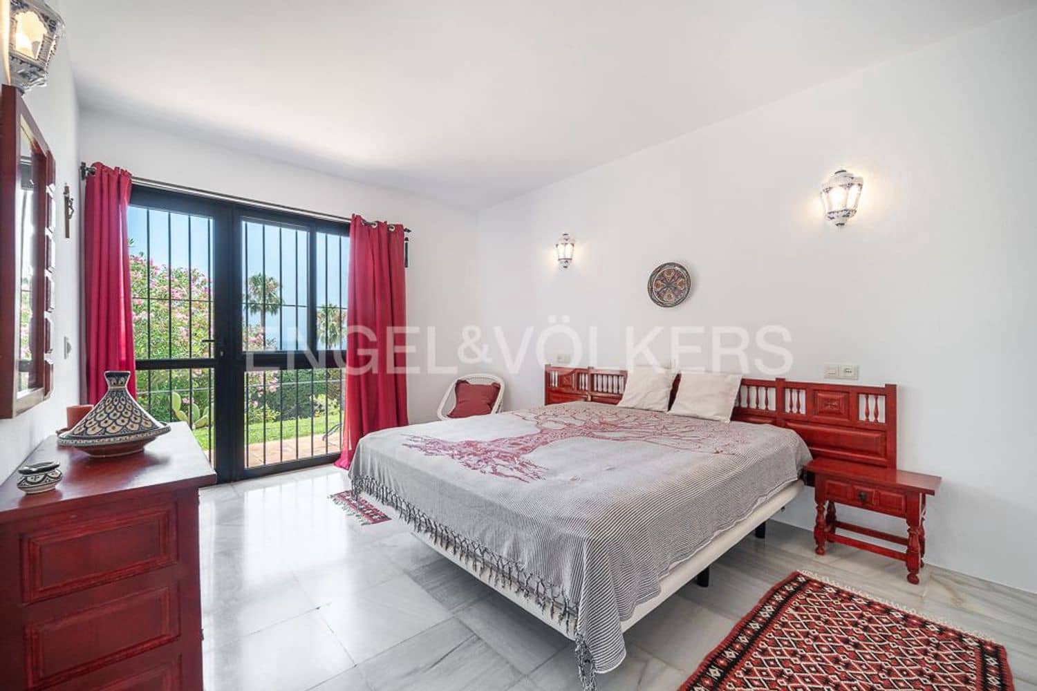 3 chambre Villa/Maison à vendre à Bahia Dorada avec piscine garage - 1 090 000 € (Ref: 9733548)