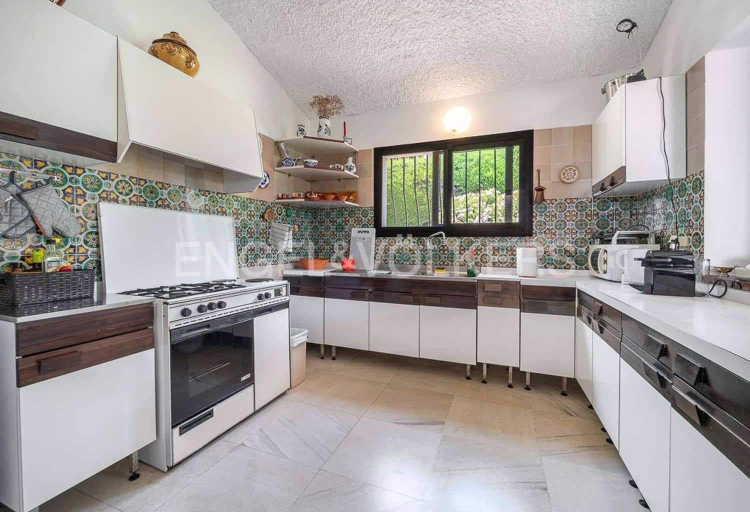 3 chambre Villa/Maison à vendre à Bahia Dorada avec piscine garage - 1 090 000 € (Ref: 9733548)