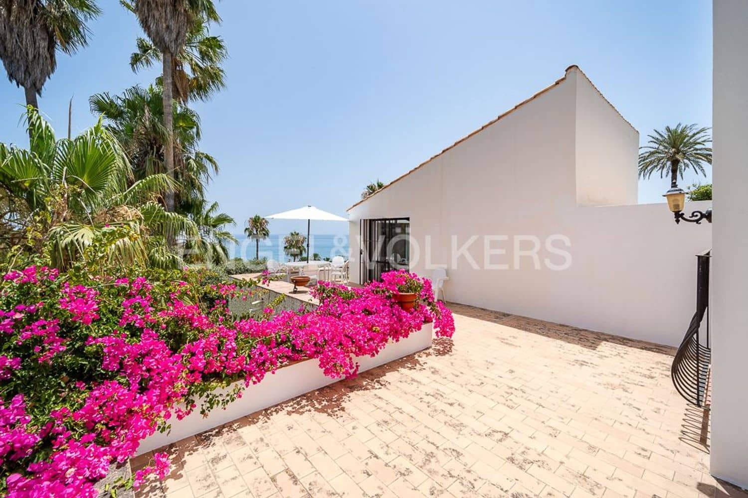 3 chambre Villa/Maison à vendre à Bahia Dorada avec piscine garage - 1 090 000 € (Ref: 9733548)