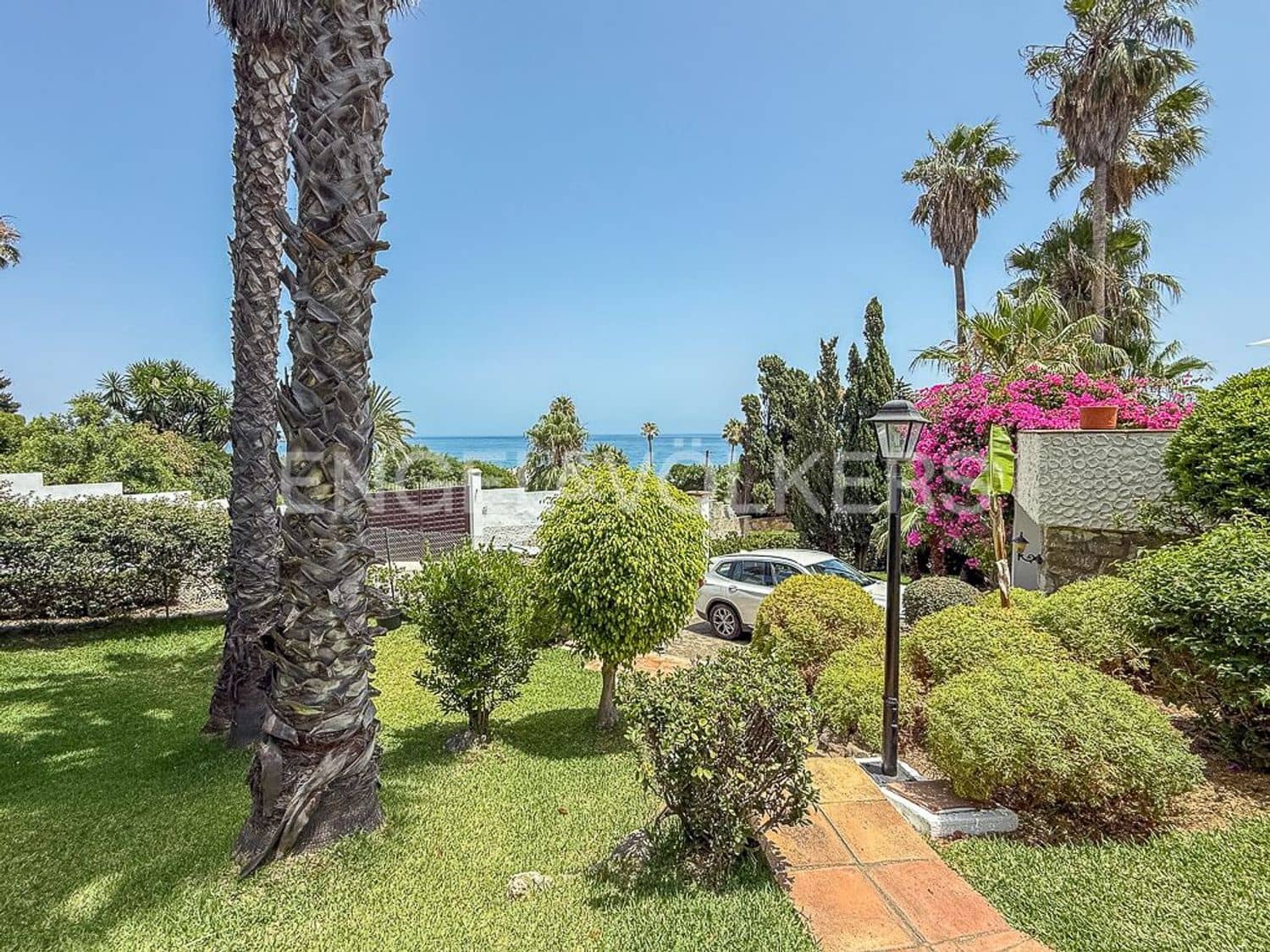 3 chambre Villa/Maison à vendre à Bahia Dorada avec piscine garage - 1 090 000 € (Ref: 9733548)