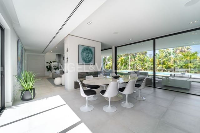 4 bedroom Villa for sale in Atalaya-Isdabe, Estepona with pool garage - € 4,490,000 (Ref: 9733549)