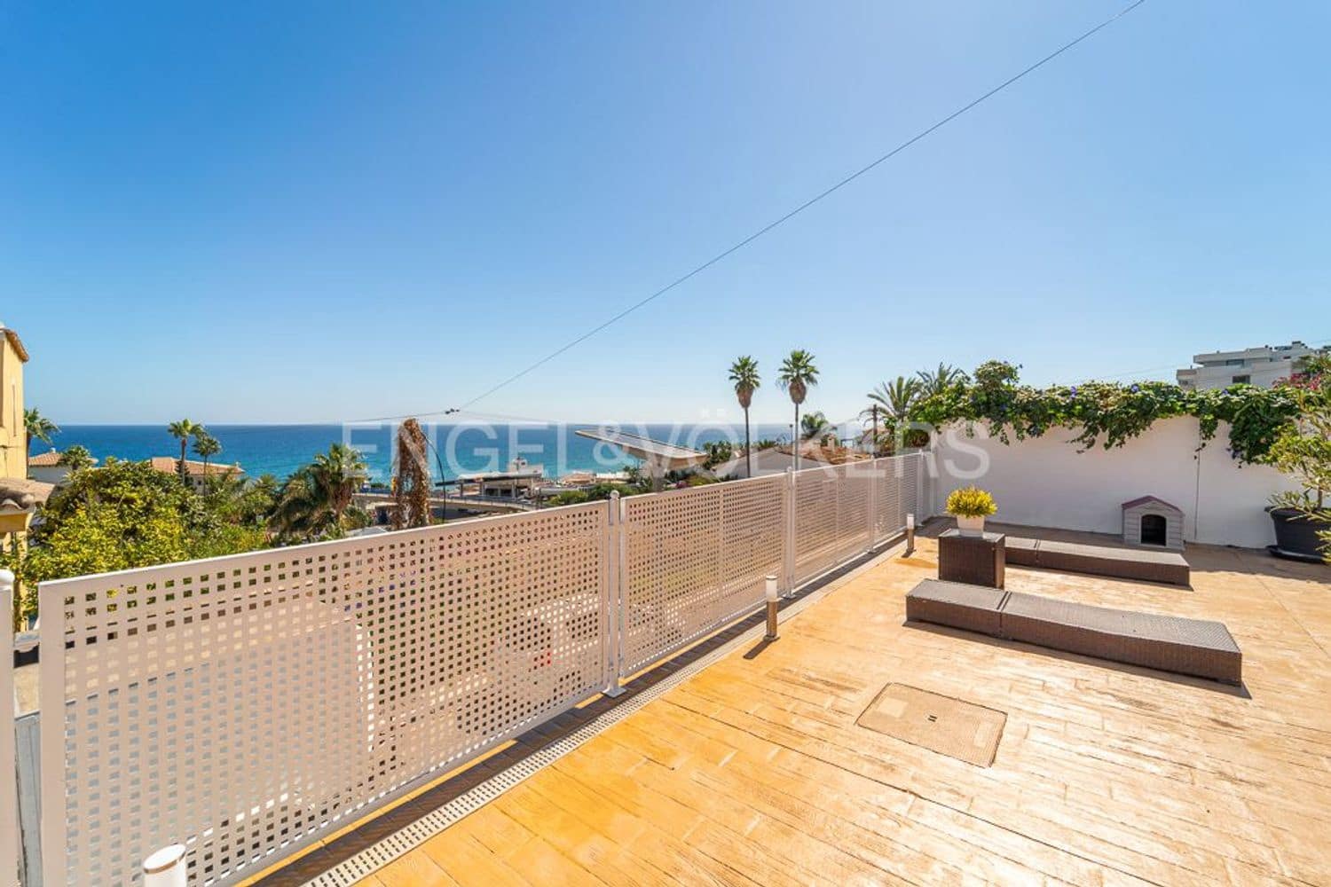 5 chambre Villa/Maison à vendre à Estepona avec piscine garage - 795 000 € (Ref: 9733551)
