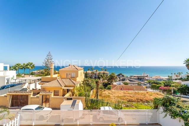 5 chambre Villa/Maison à vendre à Buenas Noches, Estepona avec piscine garage - 795 000 € (Ref: 9733551)