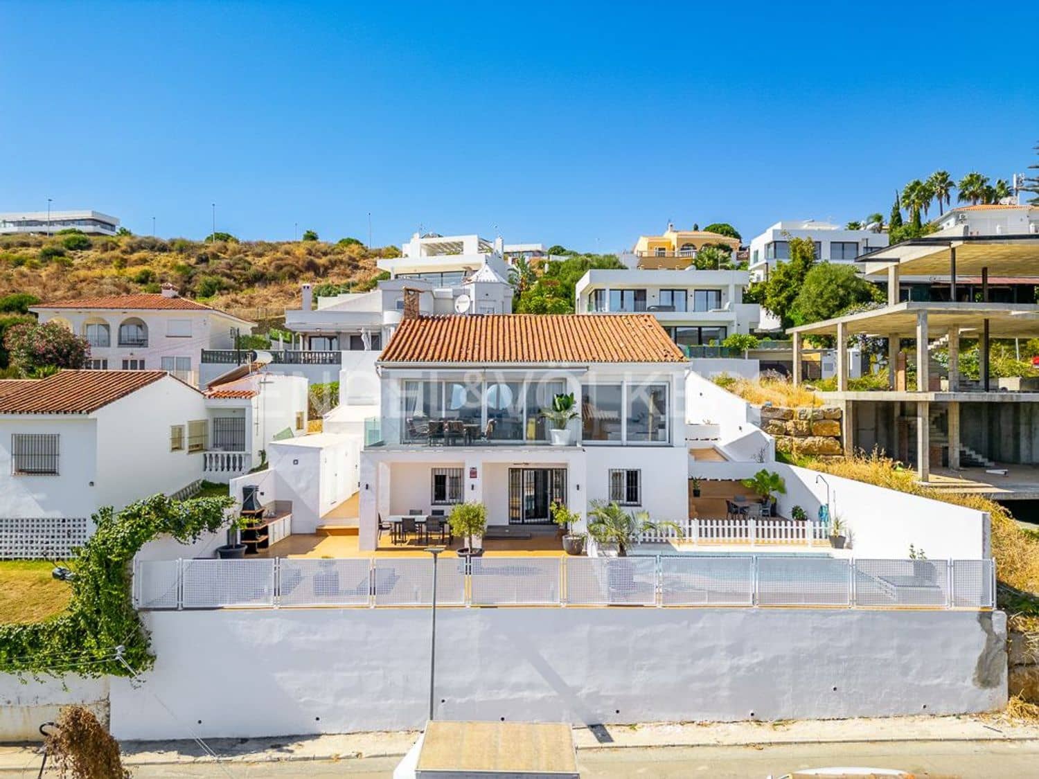 5 chambre Villa/Maison à vendre à Estepona avec piscine garage - 795 000 € (Ref: 9733551)