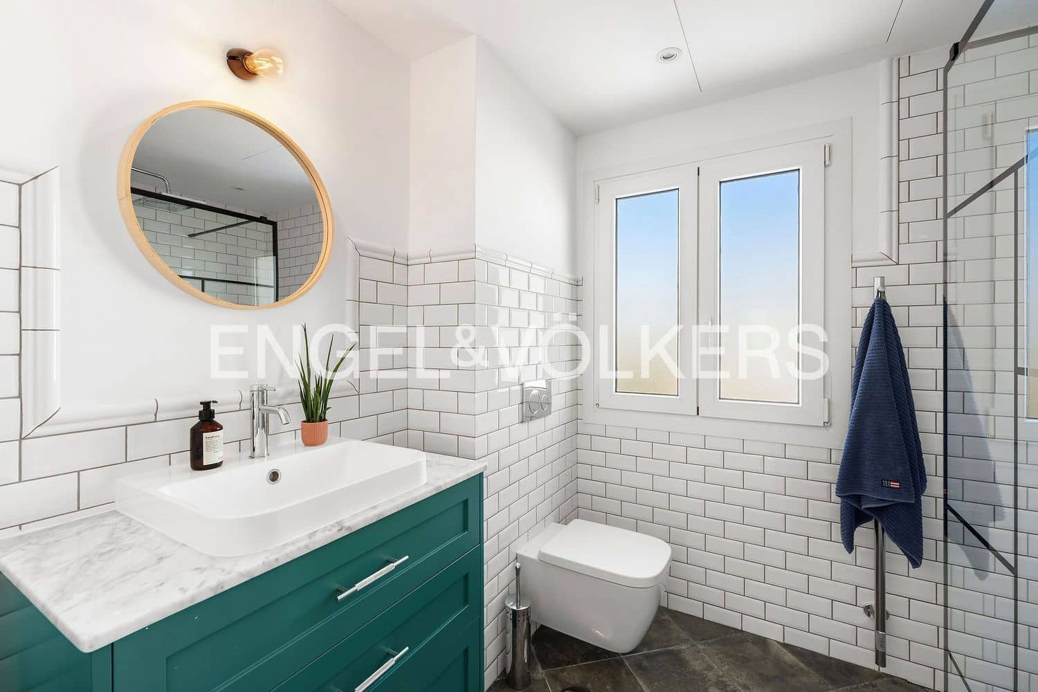 4 slaapkamer Villa te koop in New Golden Mile met zwembad garage - € 1.750.000 (Ref: 9733552)