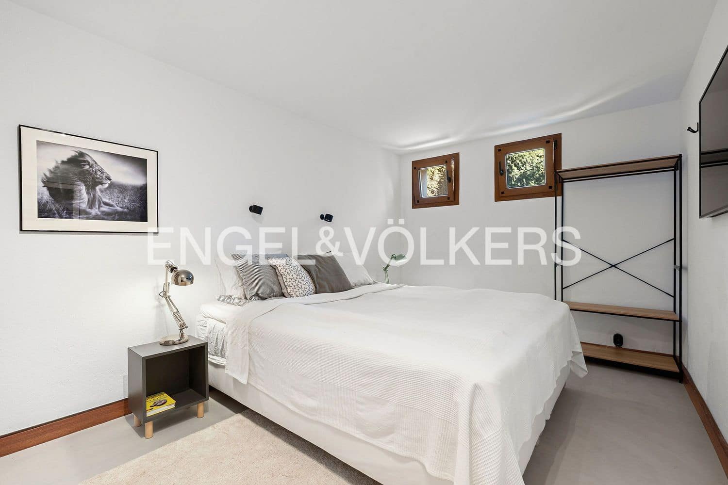 4 slaapkamer Villa te koop in New Golden Mile met zwembad garage - € 1.750.000 (Ref: 9733552)