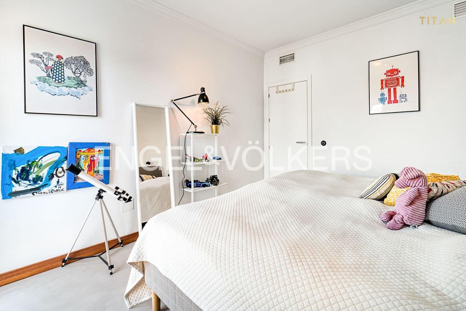 4 Zimmer Villa zu verkaufen in New Golden Mile mit Pool Garage - 1.690.000 € (Ref: 9733552)