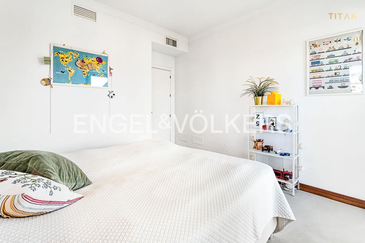 4 Zimmer Villa zu verkaufen in New Golden Mile mit Pool Garage - 1.690.000 € (Ref: 9733552)