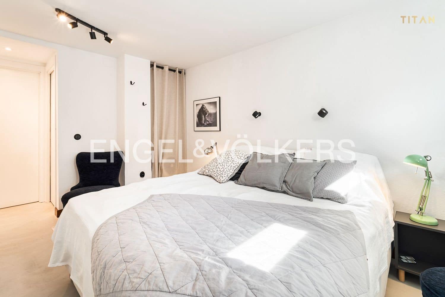 4 Zimmer Villa zu verkaufen in New Golden Mile mit Pool Garage - 1.690.000 € (Ref: 9733552)