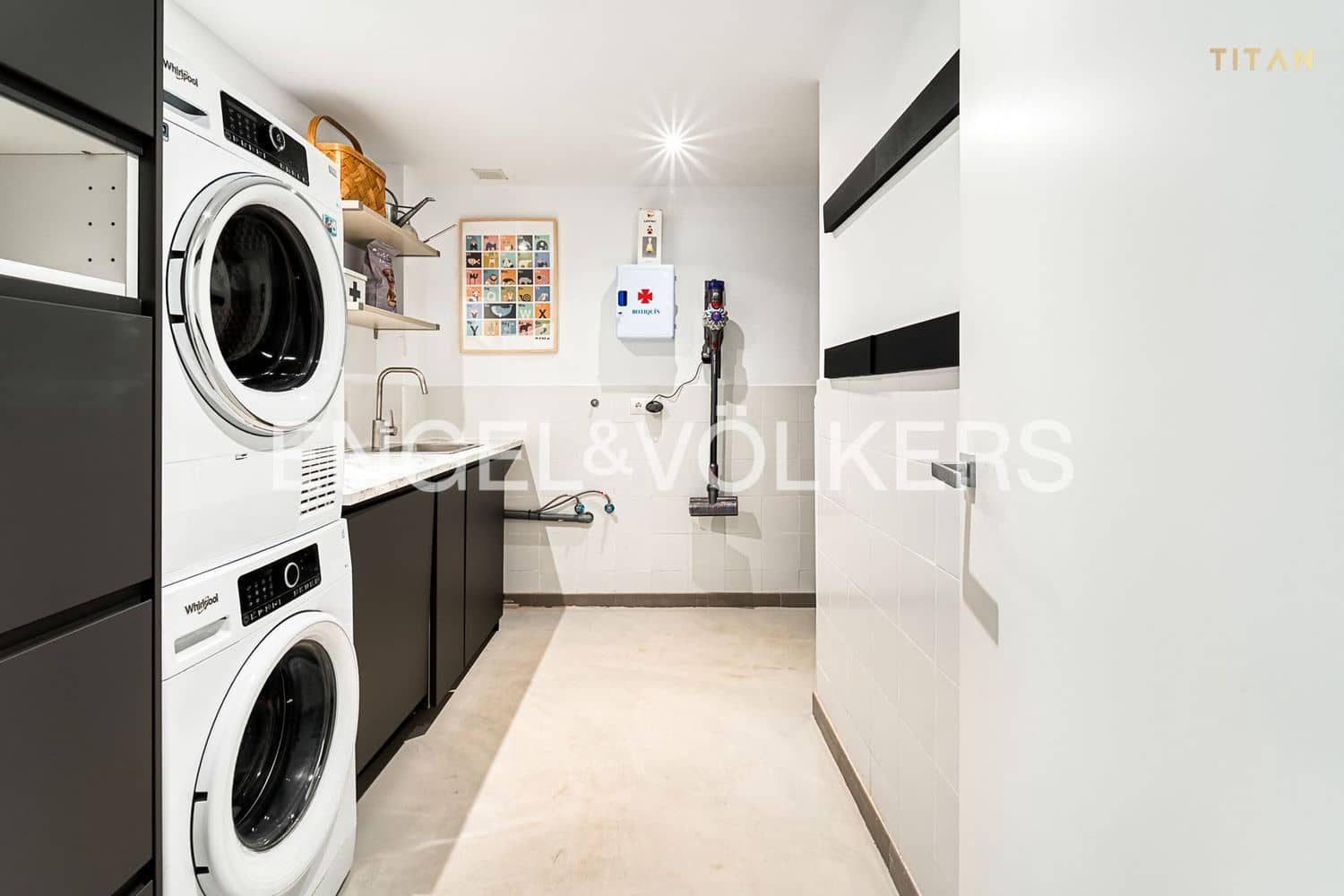 4 Zimmer Villa zu verkaufen in New Golden Mile mit Pool Garage - 1.690.000 € (Ref: 9733552)