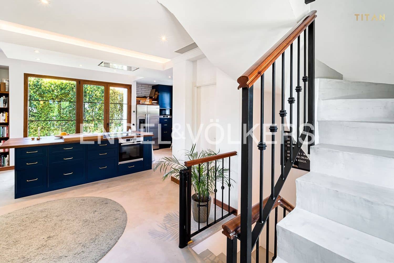 4 Zimmer Villa zu verkaufen in New Golden Mile mit Pool Garage - 1.690.000 € (Ref: 9733552)