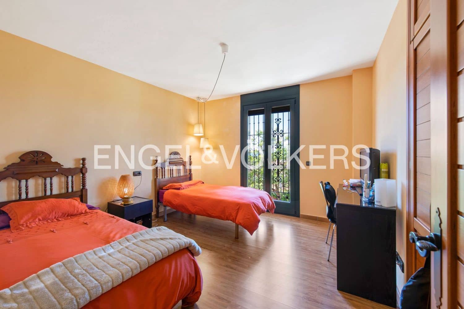 5 slaapkamer Villa te koop in Estepona met zwembad garage - € 2.300.000 (Ref: 9733553)