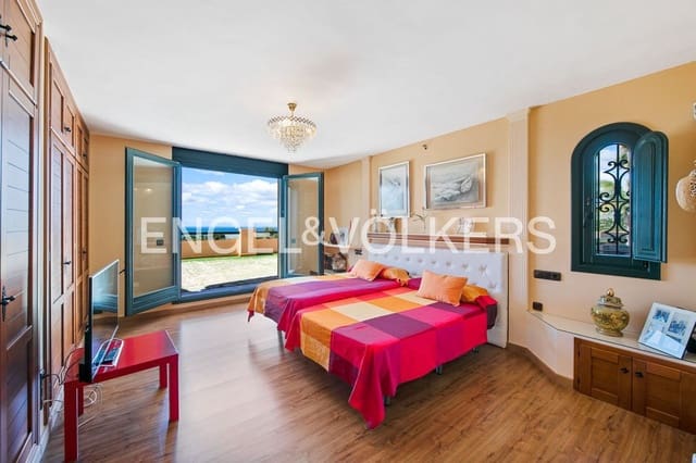 5 slaapkamer Villa te koop in Los Llanos, Estepona met zwembad garage - € 2.300.000 (Ref: 9733553)