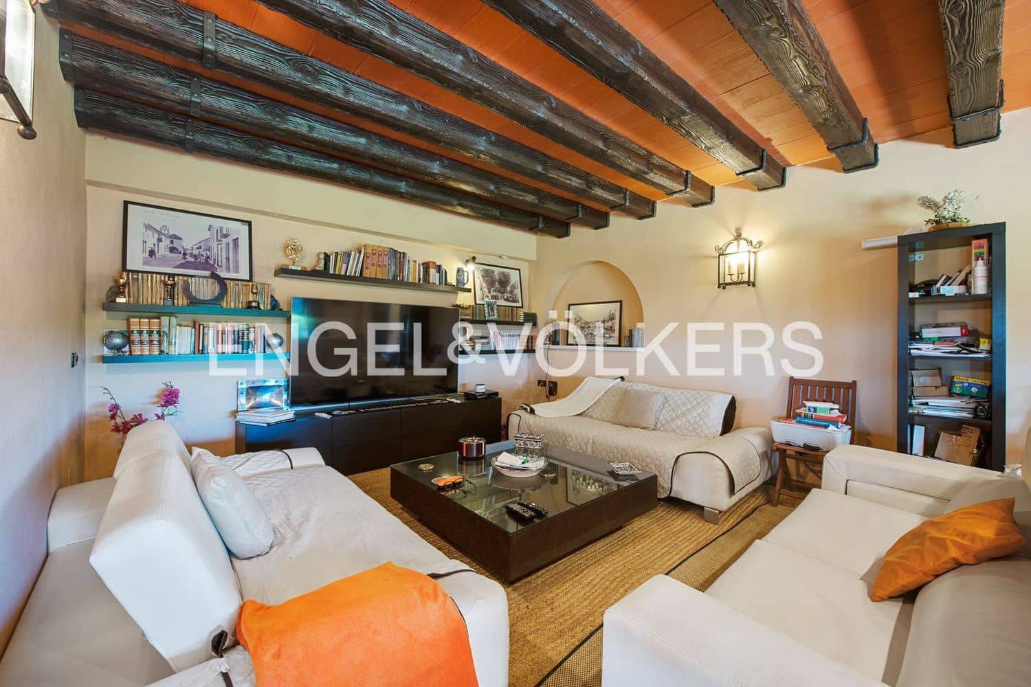 5 slaapkamer Villa te koop in Estepona met zwembad garage - € 2.300.000 (Ref: 9733553)