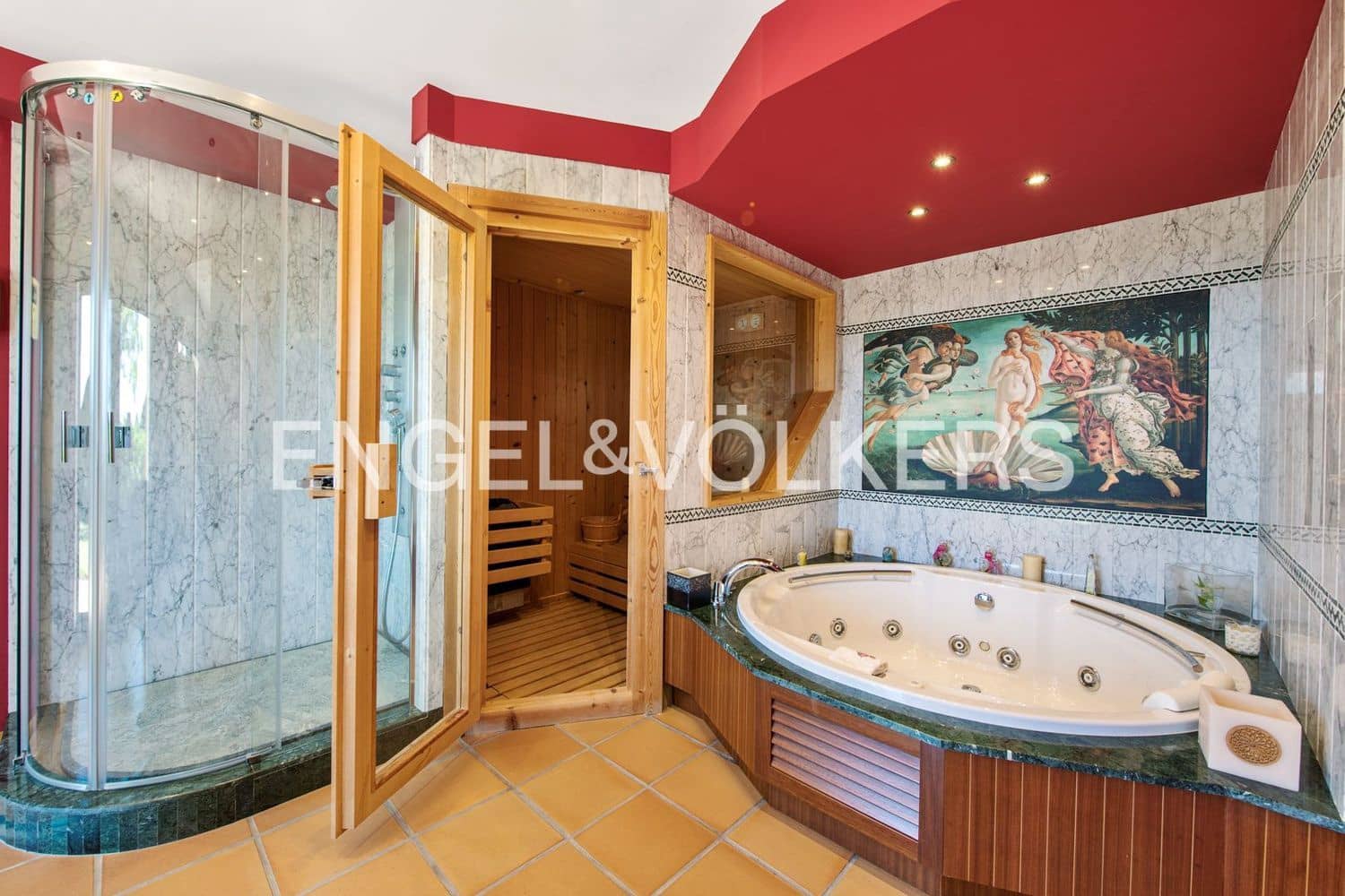 5 slaapkamer Villa te koop in Estepona met zwembad garage - € 2.300.000 (Ref: 9733553)