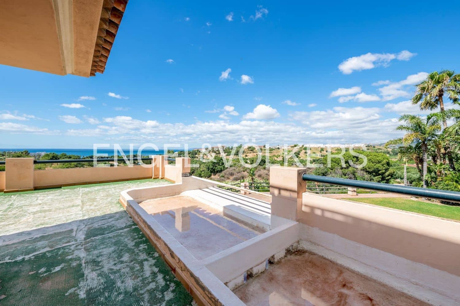 5 slaapkamer Villa te koop in Estepona met zwembad garage - € 2.300.000 (Ref: 9733553)