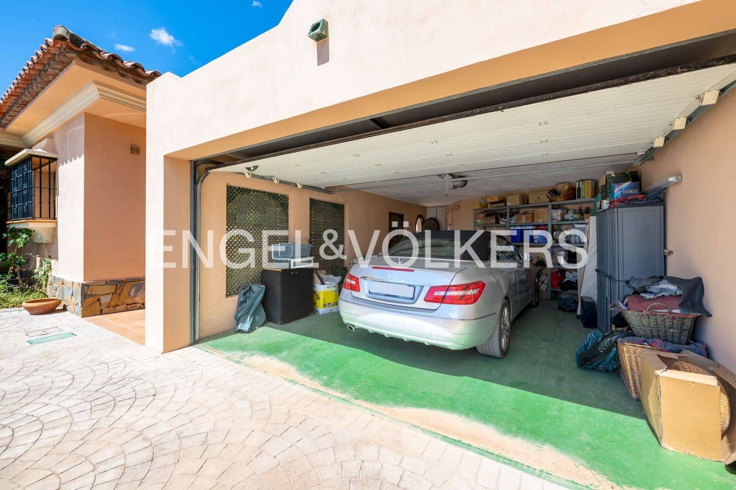 5 slaapkamer Villa te koop in Estepona met zwembad garage - € 2.300.000 (Ref: 9733553)