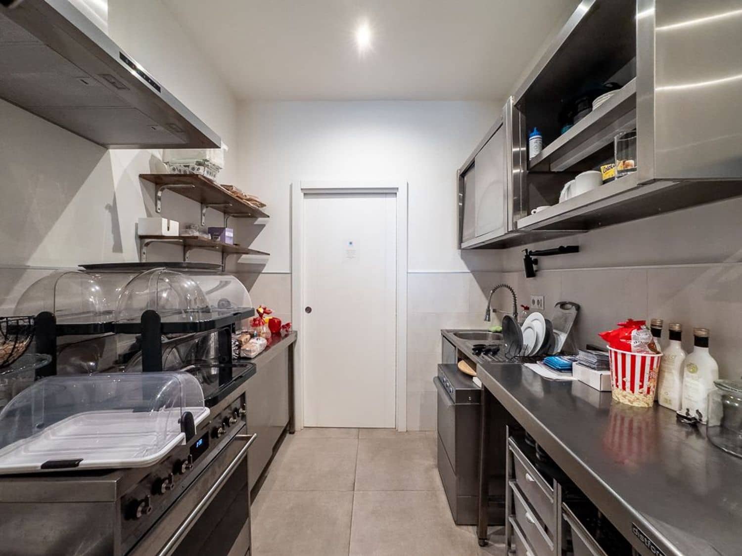 11 bedroom Hotel for sale in Estepona with garage - € 3,300,000 (Ref: 9733554)