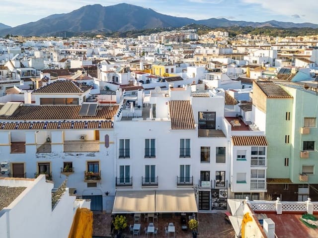 11 bedroom Hotel for sale in Centro, Estepona with garage - € 3,300,000 (Ref: 9733554)