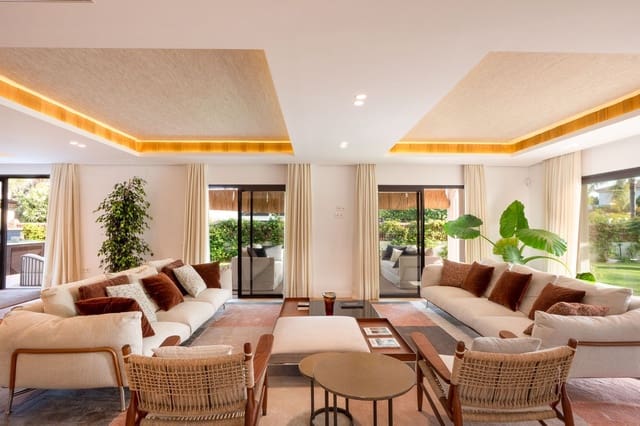 6 bedroom Villa for sale in Atalaya-Isdabe, Estepona with pool garage - € 4,190,000 (Ref: 9733556)