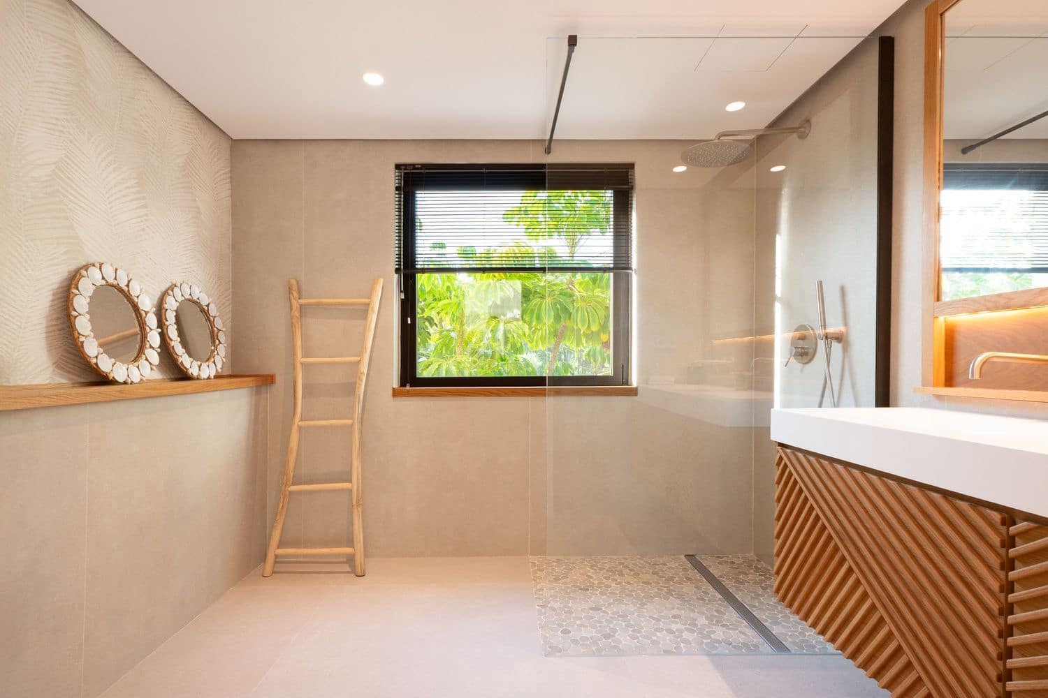 6 bedroom Villa for sale in Atalaya-Isdabe with pool garage - € 4,190,000 (Ref: 9733556)