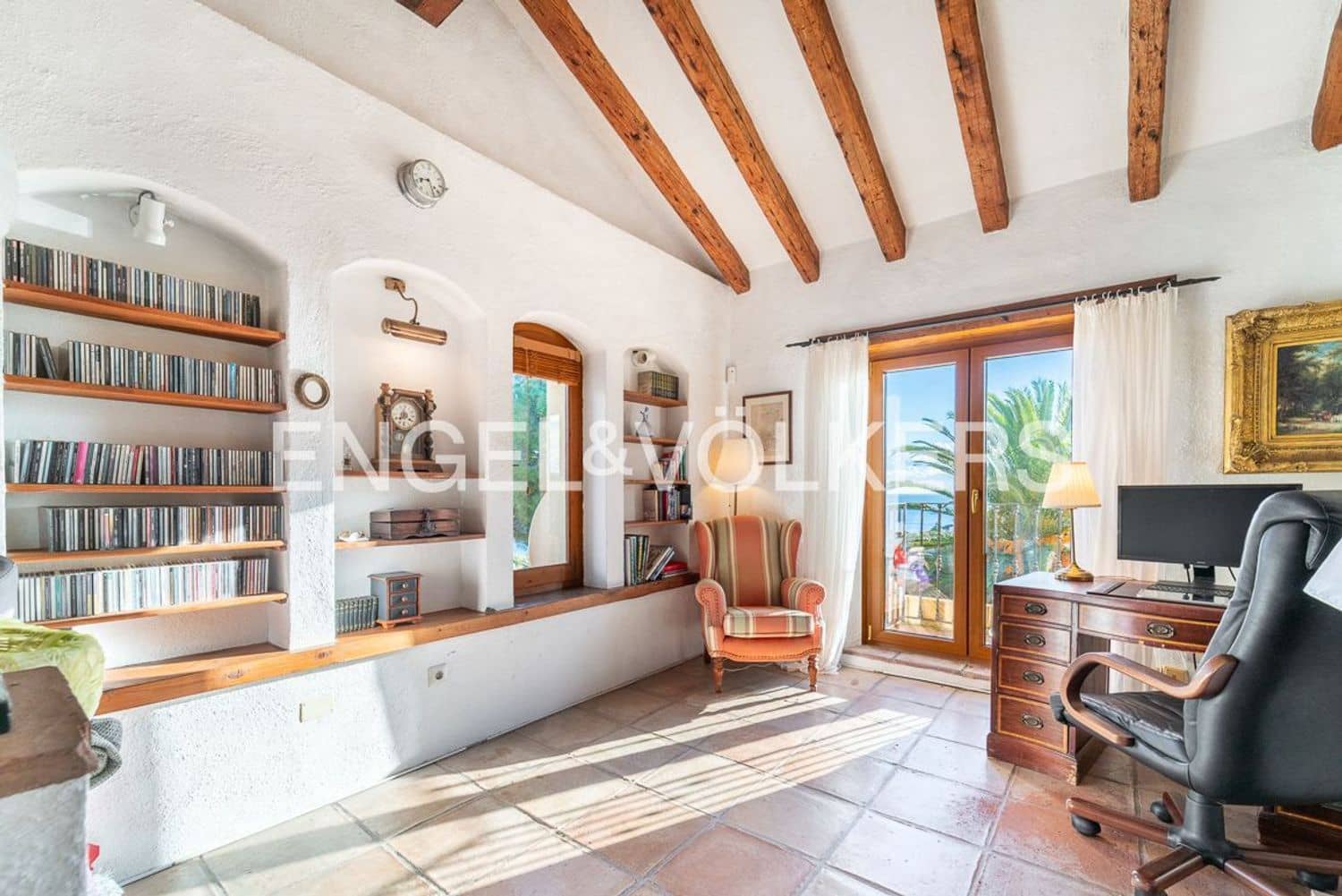 5 bedroom Villa for sale in Bahia Dorada with pool garage - € 1,900,000 (Ref: 9733557)