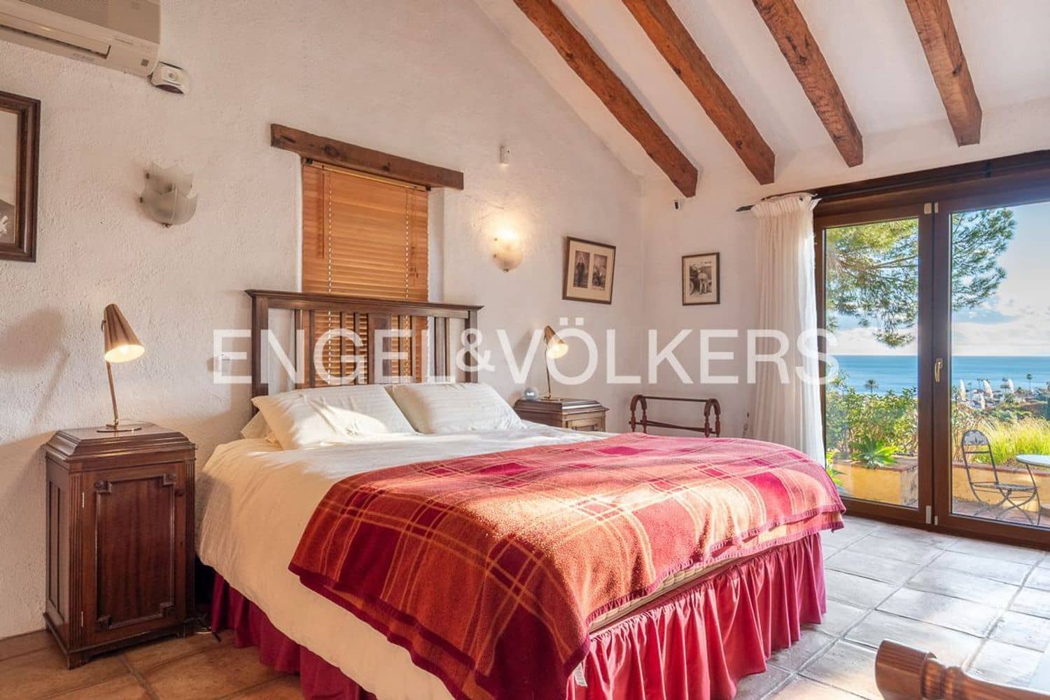 5 bedroom Villa for sale in Bahia Dorada with pool garage - € 1,900,000 (Ref: 9733557)