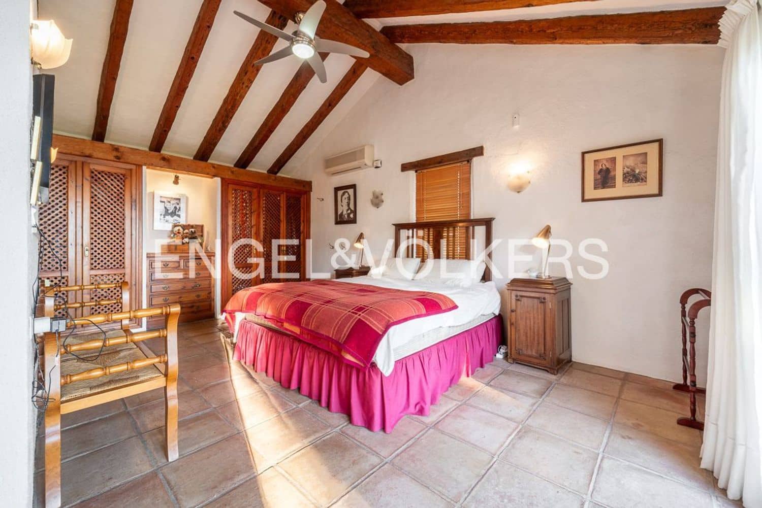 5 bedroom Villa for sale in Bahia Dorada with pool garage - € 1,900,000 (Ref: 9733557)