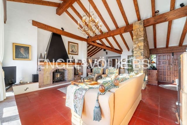 5 chambre Villa/Maison à vendre à Bahía Dorada, Estepona avec piscine garage - 1 900 000 € (Ref: 9733557)