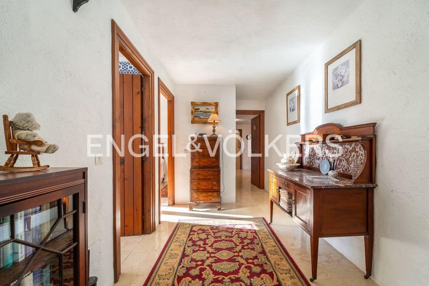 5 bedroom Villa for sale in Bahia Dorada with pool garage - € 1,900,000 (Ref: 9733557)