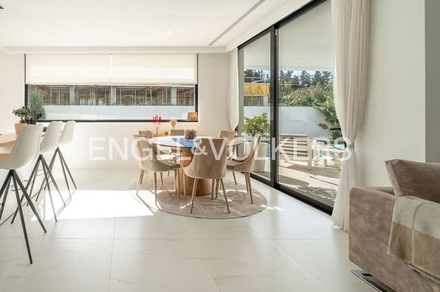 4 slaapkamer Villa te koop in La Concha - Resina Golf, Estepona met zwembad garage - € 1.395.000 (Ref: 9733558)