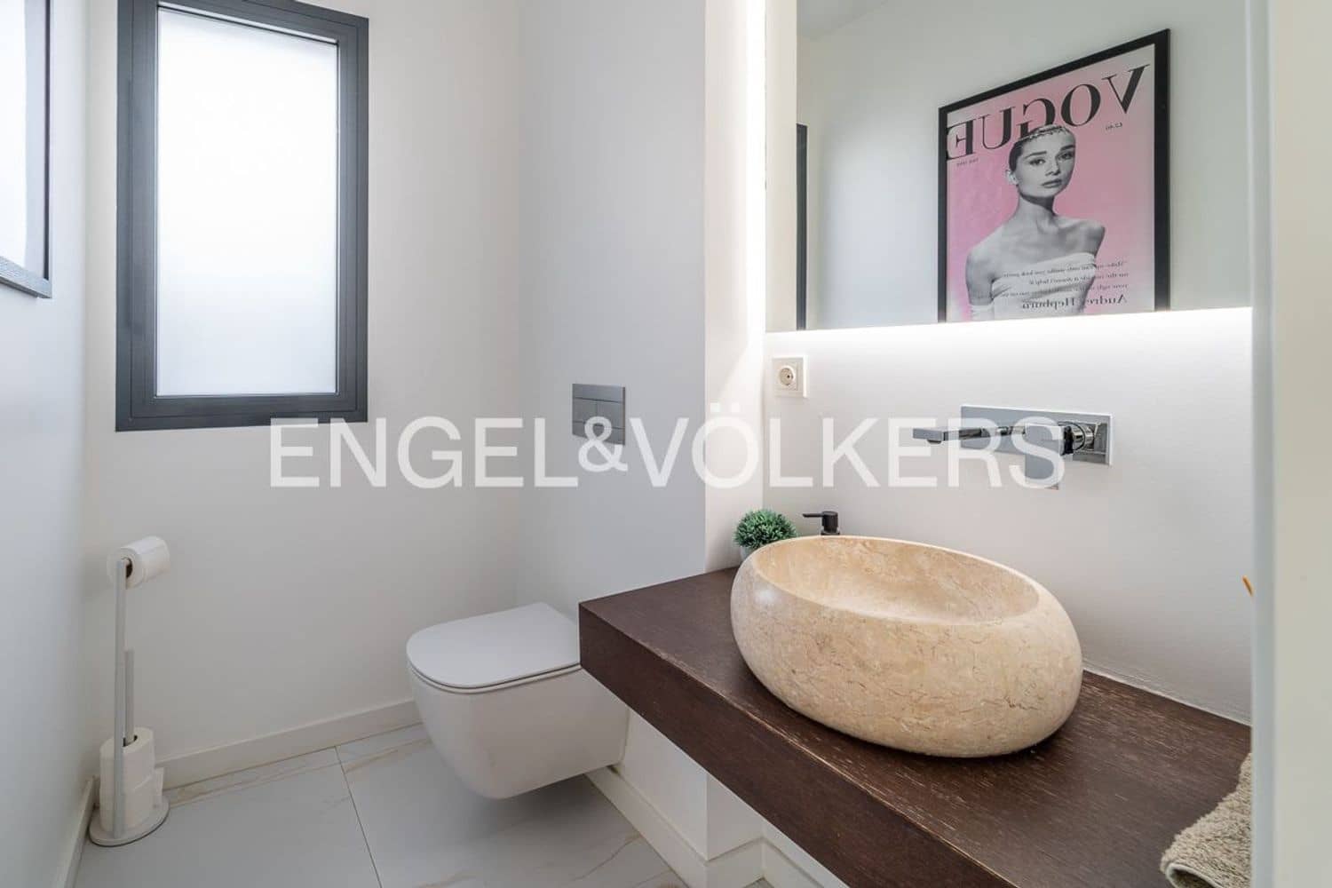 4 slaapkamer Villa te koop in New Golden Mile met zwembad garage - € 1.395.000 (Ref: 9733558)