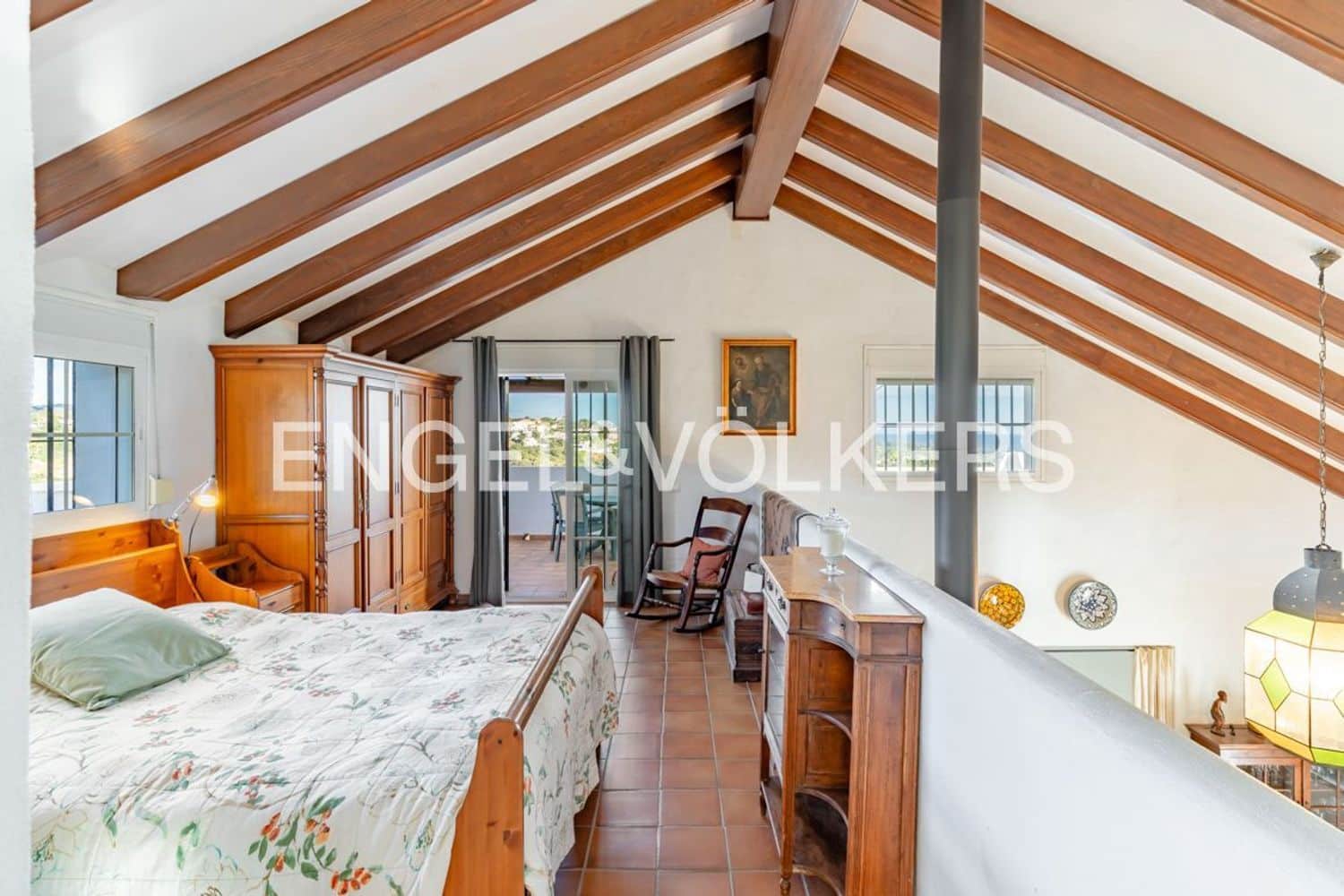 4 quarto Moradia para venda em Estepona com piscina garagem - 1 300 000 € (Ref: 9733559)