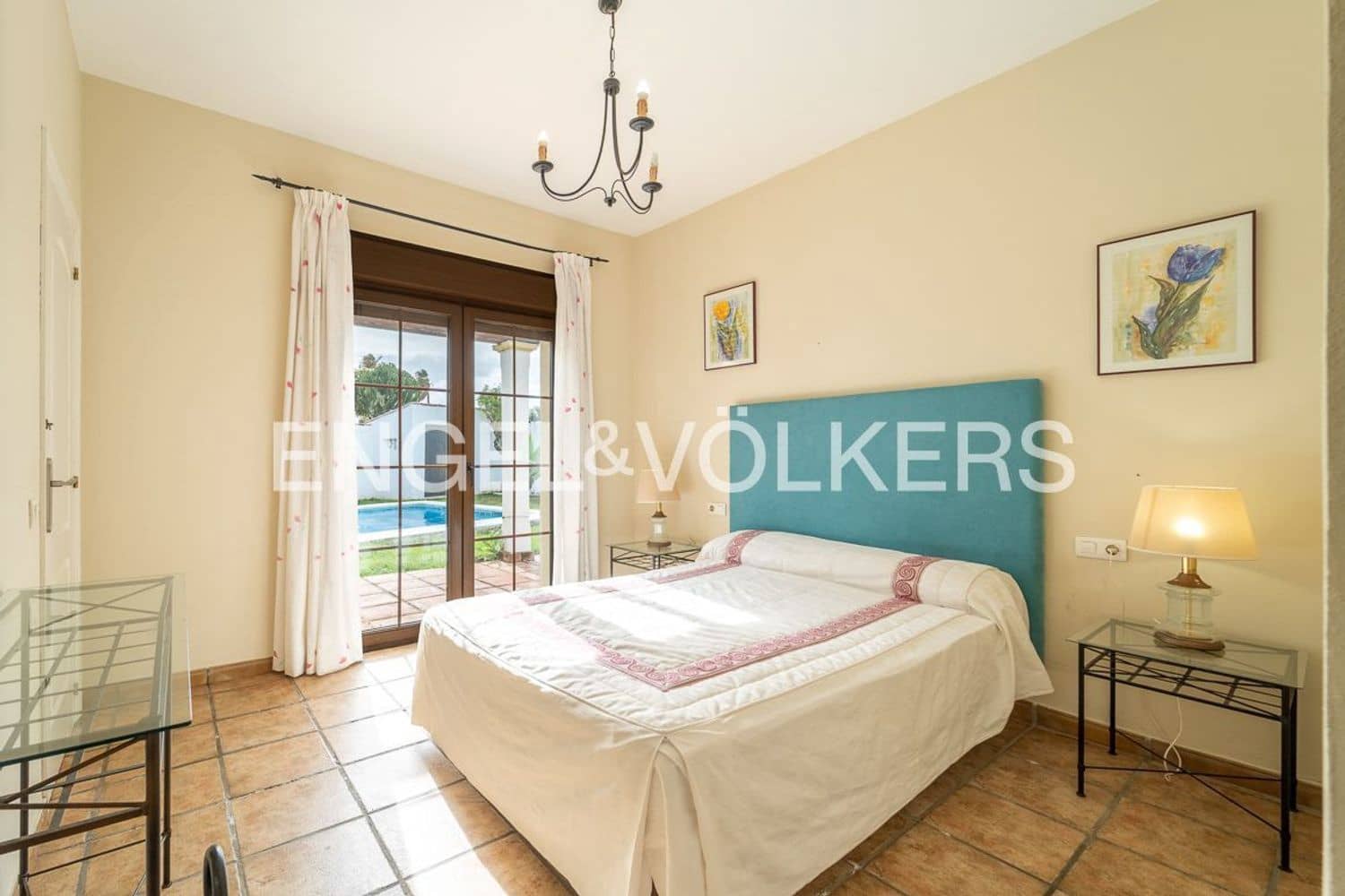 3 bedroom Villa for sale in Bahia Dorada with pool garage - € 1,500,000 (Ref: 9733561)