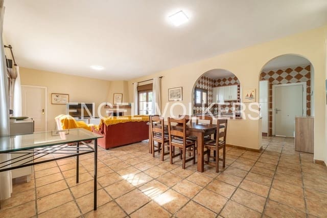 3 chambre Villa/Maison à vendre à Bahía Dorada, Estepona avec piscine garage - 1 500 000 € (Ref: 9733561)