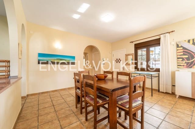 3 chambre Villa/Maison à vendre à Bahía Dorada, Estepona avec piscine garage - 1 500 000 € (Ref: 9733561)