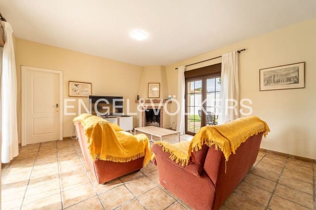 3 chambre Villa/Maison à vendre à Bahía Dorada, Estepona avec piscine garage - 1 500 000 € (Ref: 9733561)