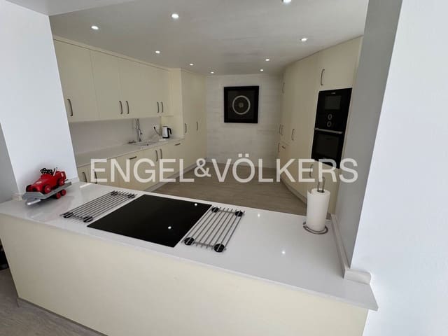 5 camera da letto Villa in vendita in Las Lomas, Estepona con garage - 1.395.000 € (Rif: 9733562)