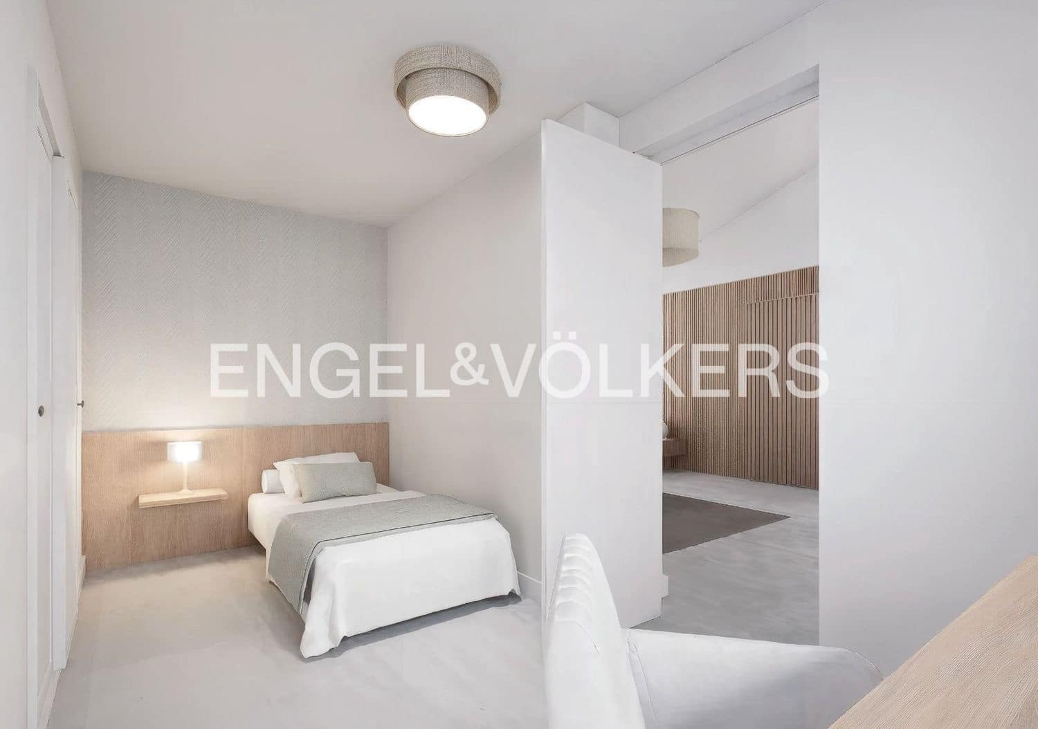 3 bedroom Villa for sale in Estepona with pool garage - € 799,000 (Ref: 9733563)