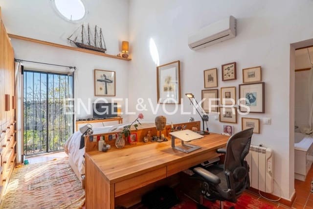 3 quarto Quinta/Casa Rural para venda em Las Lomas, Estepona com piscina garagem - 850 000 € (Ref: 9733564)