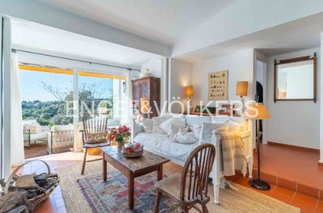 3 quarto Quinta/Casa Rural para venda em Las Lomas, Estepona com piscina garagem - 850 000 € (Ref: 9733564)