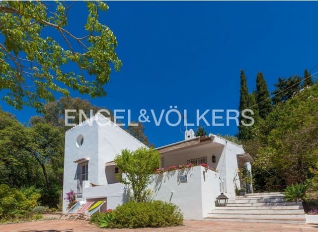 3 quarto Quinta/Casa Rural para venda em Las Lomas, Estepona com piscina garagem - 850 000 € (Ref: 9733564)