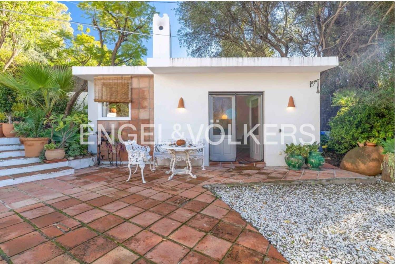 3 bedroom Finca/Country House for sale in New Golden Mile with pool garage - € 850,000 (Ref: 9733564)