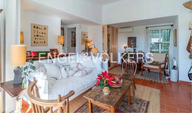 3 quarto Quinta/Casa Rural para venda em Las Lomas, Estepona com piscina garagem - 850 000 € (Ref: 9733564)