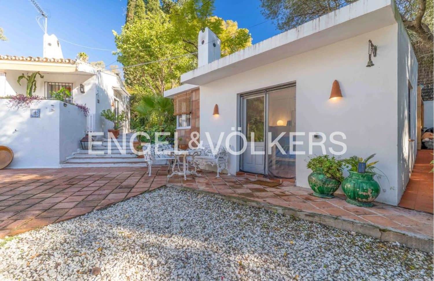 3 bedroom Finca/Country House for sale in New Golden Mile with pool garage - € 850,000 (Ref: 9733564)