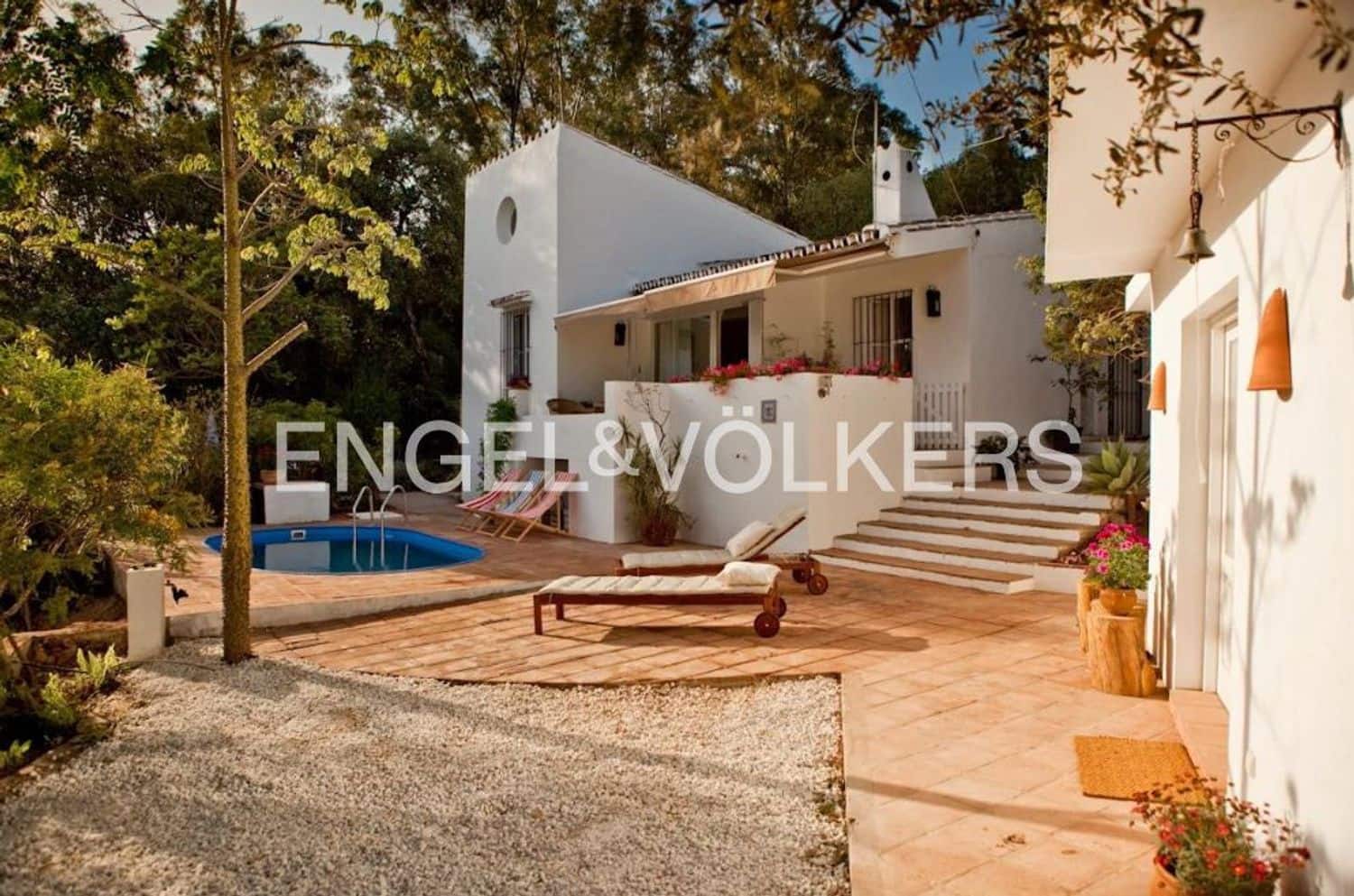 3 bedroom Finca/Country House for sale in New Golden Mile with pool garage - € 850,000 (Ref: 9733564)