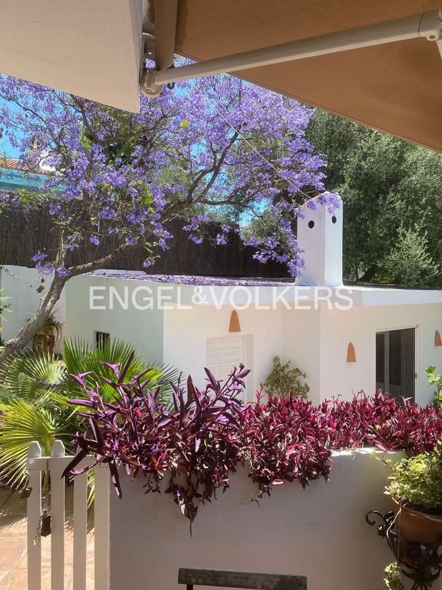 3 bedroom Finca/Country House for sale in New Golden Mile with pool garage - € 850,000 (Ref: 9733564)