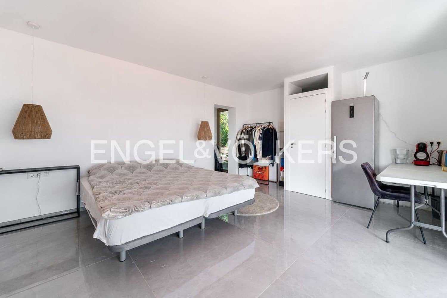 7 bedroom Villa for sale in Estepona with pool garage - € 1,760,000 (Ref: 9733565)