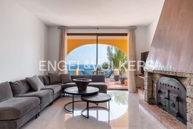 Chalet de 7 habitaciones en Buenas Noches, Estepona en venta con piscina garaje - 1.760.000 € (Ref: 9733565)