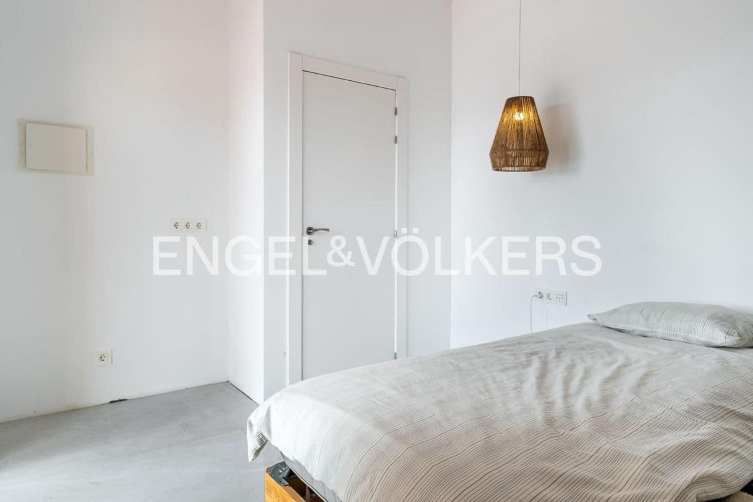 7 bedroom Villa for sale in Estepona with pool garage - € 1,760,000 (Ref: 9733565)